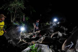 BIB: 
                            <button type="button" onclick="openModal(18615654)" class="btn btn-primary btn-sm float-right btn-popup" data-toggle="modal" data-target=".modal-high-quality">
                        <i class="fas fa-shopping-cart"></i> Add to Cart
                    </button>
                                            <button type="button" onclick="isThisMe(18615654, true)" class="btn btn-success btn-sm float-right btn-popup btn-isme hidden" data-toggle="tooltip" data-placement="bottom" title="นี่คือรูปของคุณใช่ไหม คลิกที่นี่เพื่อเอาเข้าอัลบั้ม">
                        <i class="fas fa-plus"></i> Add to album
                    </button>
                    <button type="button" onclick="isThisMe(18615654, false)" class="btn btn-warning btn-sm float-right btn-popup btn-isnotme hidden">
                        <i class="fas fa-ban"></i> Remove from album
                    </button>